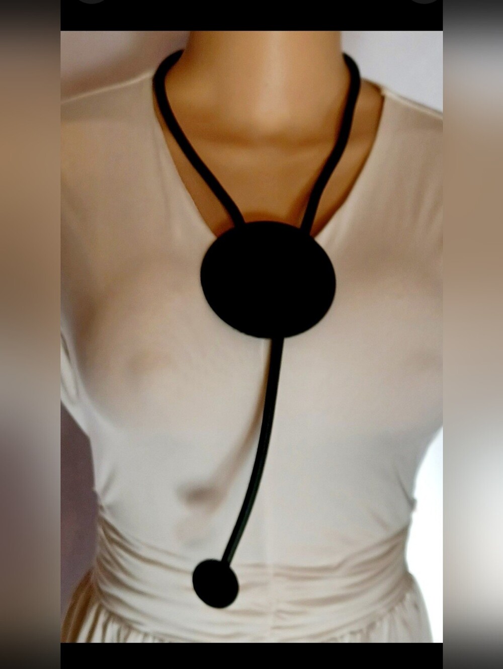 Minimalist Black Circle Pendant Necklace